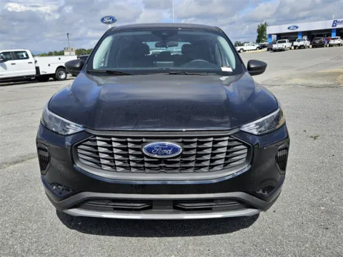Photos of 2024 Ford Escape for sale in Unadilla, GA at Brannen Motor Company
