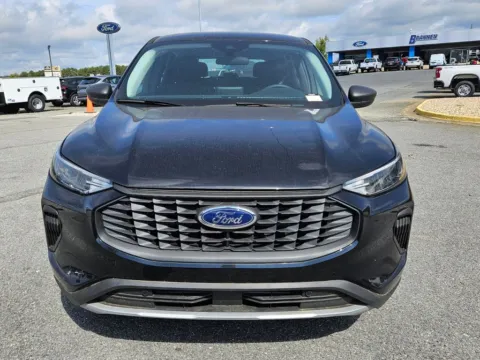 Photos of 2024 Ford Escape for sale in Unadilla, GA at Brannen Motor Company