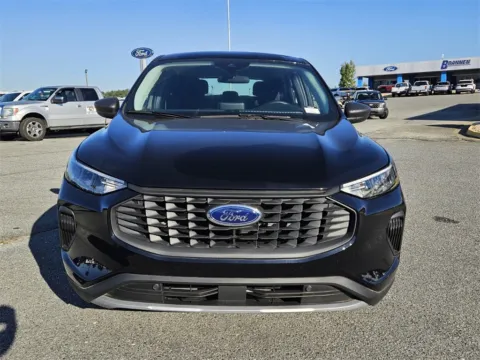 Photos of 2024 Ford Escape for sale in Unadilla, GA at Brannen Motor Company