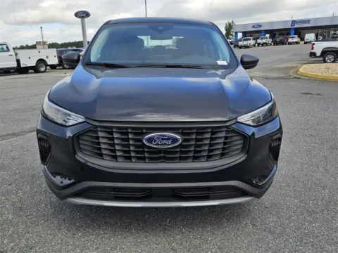 Photos of 2024 Ford Escape for sale in Unadilla, GA at Brannen Motor Company