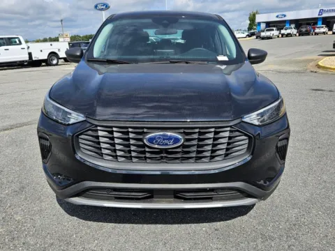 Photos of 2024 Ford Escape for sale in Unadilla, GA at Brannen Motor Company