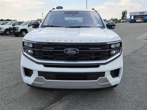 Photos of 2025 Ford Expedition Max Platinum for sale in Unadilla, GA at Brannen Motor Company