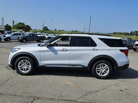 More photos of 2025 Ford Explorer Active at Brannen Motor Company, GA