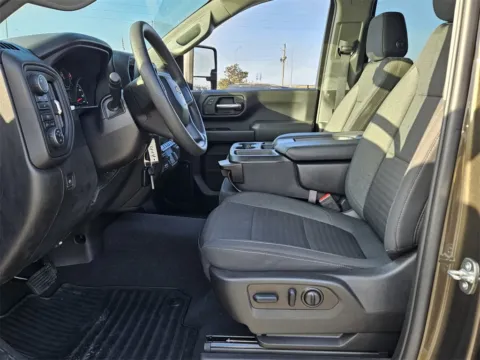 More photos of 2023 Chevrolet Silverado 2500HD Custom at Brannen Chevrolet, GA