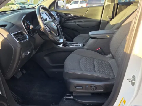 More photos of 2022 Chevrolet Equinox LT at Brannen Chevrolet, GA