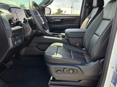 More photos of 2026 Chevrolet Suburban High Country at Brannen Chevrolet, GA