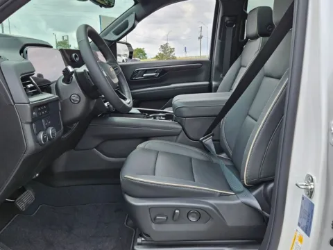 More photos of 2025 Chevrolet Suburban Premier at Brannen Chevrolet, GA