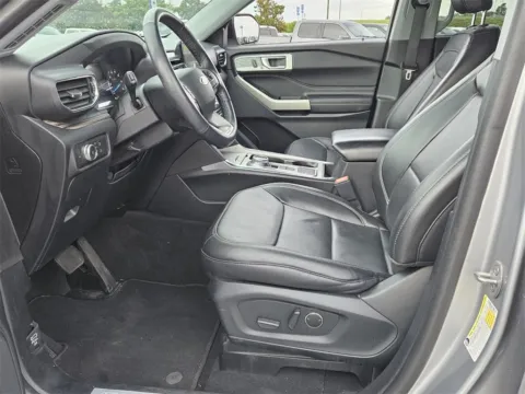 More photos of 2022 Ford Explorer Limited at Brannen Chevrolet, GA