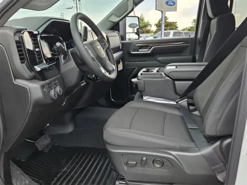 More photos of 2025 Chevrolet Silverado 3500HD LT at Brannen Chevrolet, GA
