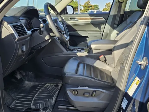 More photos of 2019 Volkswagen Atlas 3.6L V6 SEL Premium at Brannen Chevrolet, GA