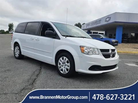 White 2017 Dodge Grand Caravan SE for sale in Unadilla, GA