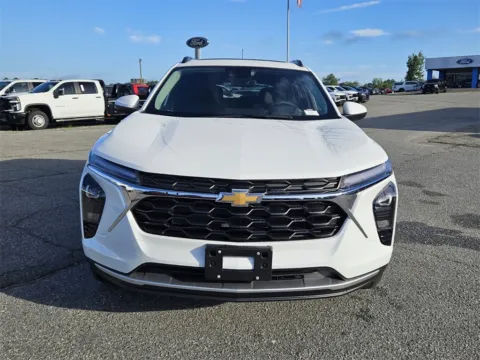 Photos of 2025 Chevrolet Trax LT for sale in Unadilla, GA at Brannen Chevrolet
