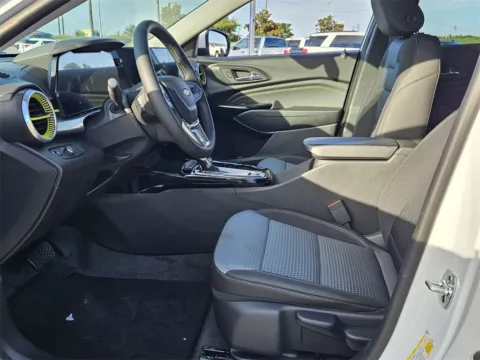 More photos of 2025 Chevrolet Trax LT at Brannen Chevrolet, GA
