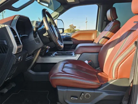More photos of 2022 Ford Super Duty F-250 SRW Platinum at Brannen Chevrolet, GA