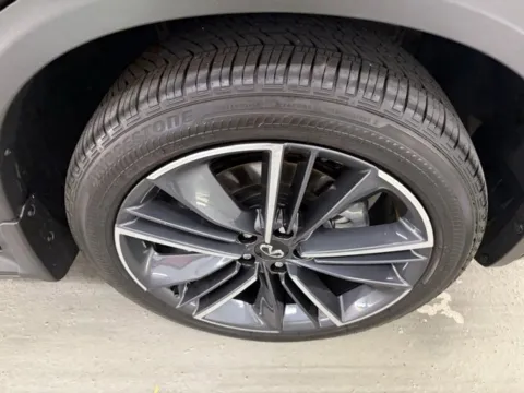 More photos of 2025 INFINITI QX55 LUXE at Woody Folsom Nissan of Baxley, GA