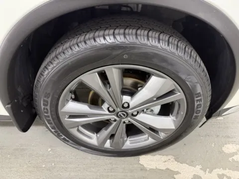 More photos of 2023 Nissan Murano Platinum at Woody Folsom Nissan of Baxley, GA