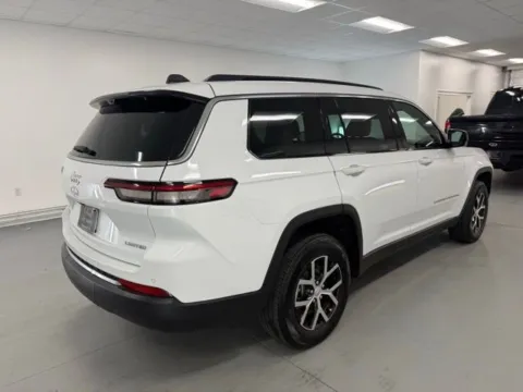 More photos of 2025 Jeep Grand Cherokee L Limited at Woody Folsom Nissan of Baxley, GA