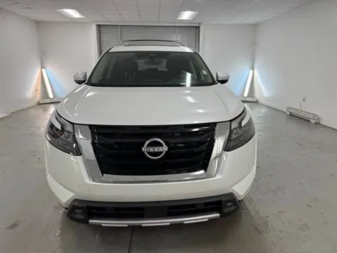 Photos of 2025 Nissan Pathfinder Platinum for sale in Baxley, GA at Woody Folsom Nissan of Baxley