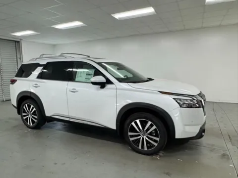 Another view of 2025 Nissan Pathfinder Platinum for sale in Baxley, GA at Woody Folsom Nissan of Baxley