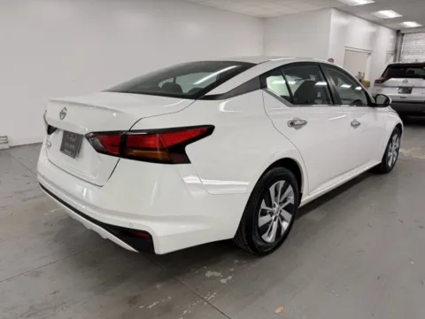 More photos of 2022 Nissan Altima 2.5 S at Woody Folsom Nissan of Baxley, GA