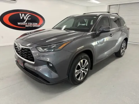 More photos of 2022 Toyota Highlander XLE at Woody Folsom Nissan of Baxley, GA