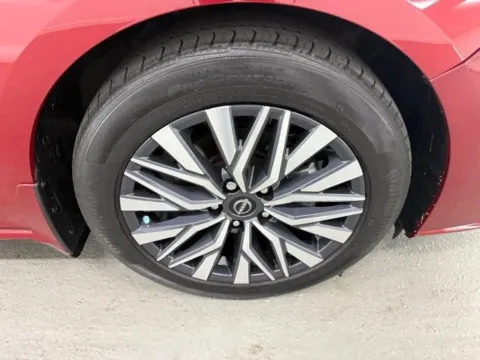 More photos of 2023 Nissan Altima 2.5 SV at Woody Folsom Nissan of Baxley, GA