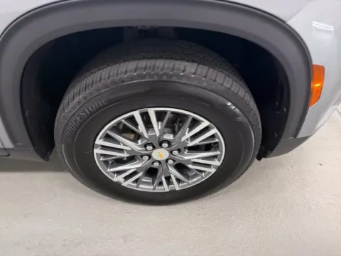 More photos of 2025 Chevrolet Traverse FWD LT at Woody Folsom Nissan of Baxley, GA