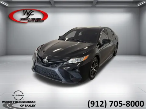 Black 2018 Toyota Camry SE for sale in Baxley, GA