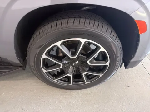 More photos of 2022 Chevrolet Suburban RST at Woody Folsom Nissan of Baxley, GA