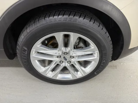 More photos of 2017 Ford Explorer Limited at Woody Folsom Nissan of Baxley, GA