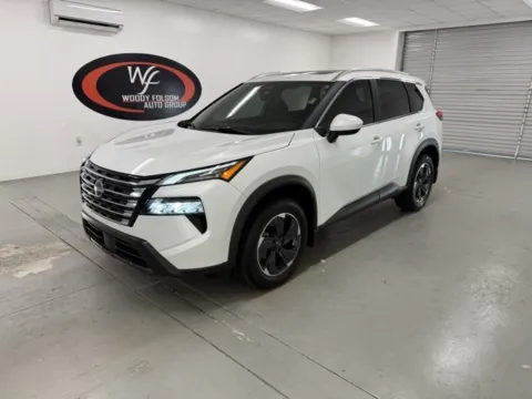 White 2024 Nissan Rogue SV for sale in Baxley, GA