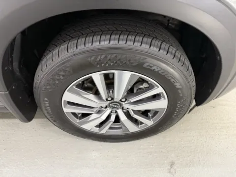More photos of 2022 Nissan Pathfinder SL at Woody Folsom Nissan of Baxley, GA