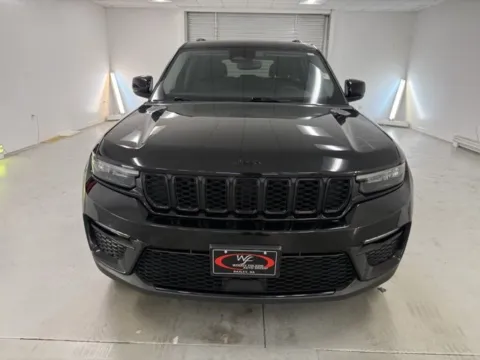 Photos of 2023 Jeep Grand Cherokee Limited for sale in Baxley, GA at Woody Folsom Nissan of Baxley