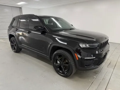 Another view of 2023 Jeep Grand Cherokee Limited for sale in Baxley, GA at Woody Folsom Nissan of Baxley