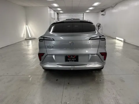 More photos of 2024 Buick Envista Avenir at Woody Folsom Nissan of Baxley, GA