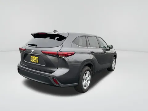 Another view of 2023 Toyota Highlander LE for sale in Union Gap, WA at Toyota of Yakima