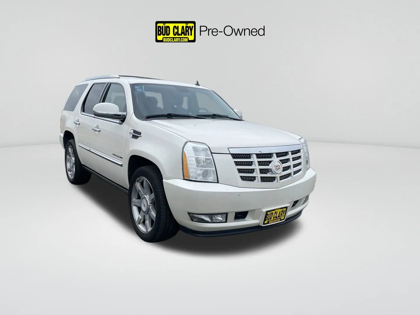White 2012 Cadillac Escalade Luxury for sale in Union Gap, WA