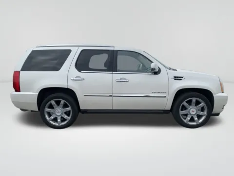 Photos of 2012 Cadillac Escalade Luxury for sale in Union Gap, WA at Toyota of Yakima