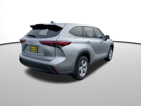 Another view of 2023 Toyota Highlander LE for sale in Union Gap, WA at Toyota of Yakima