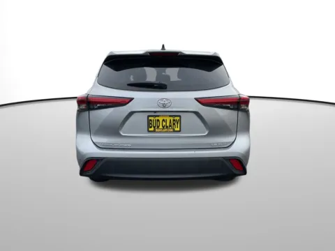 More photos of 2023 Toyota Highlander LE at Toyota of Yakima, WA