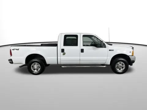 More photos of 2001 Ford F-250SD XLT at Toyota of Yakima, WA