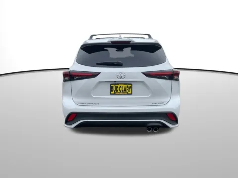 More photos of 2025 Toyota Highlander XSE at Bud Clary Toyota of Yakima, WA
