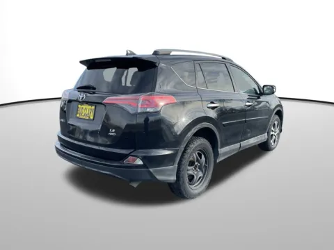 Another view of 2018 Toyota RAV4 LE for sale in Union Gap, WA at Toyota of Yakima