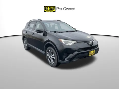 Black 2017 Toyota RAV4 LE for sale in Union Gap, WA