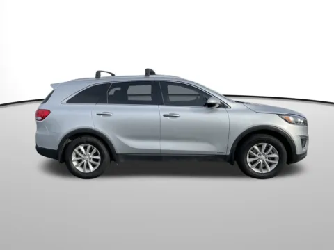 Photos of 2016 Kia Sorento LX for sale in Union Gap, WA at Bud Clary Toyota of Yakima