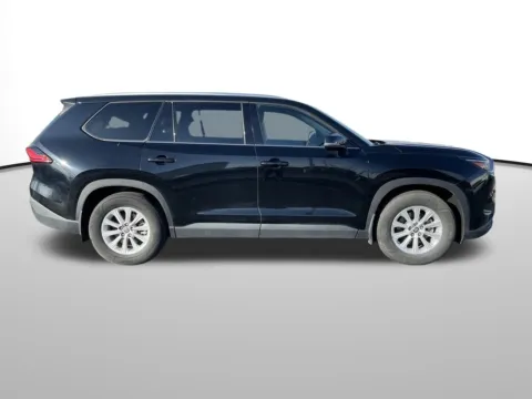 Photos of 2024 Toyota Grand Highlander Hybrid XLE for sale in Union Gap, WA at Bud Clary Toyota of Yakima