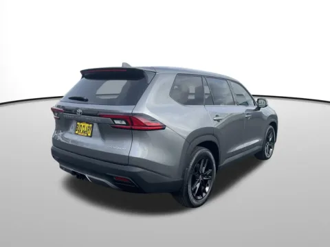 Another view of 2026 Toyota Grand Highlander Platinum for sale in Union Gap, WA at Bud Clary Toyota of Yakima