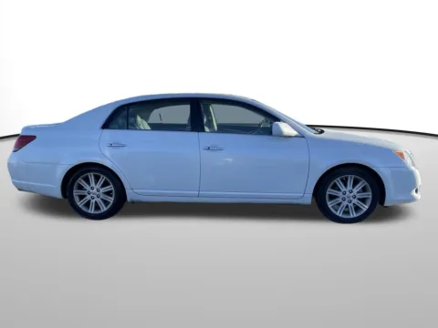 Photos of 2008 Toyota Avalon Limited for sale in Union Gap, WA at Bud Clary Toyota of Yakima