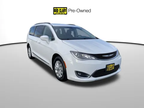 White 2017 Chrysler Pacifica Touring L for sale in Union Gap, WA
