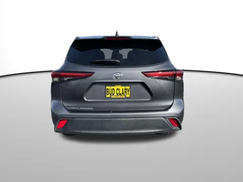 More photos of 2023 Toyota Highlander L at Bud Clary Toyota of Yakima, WA